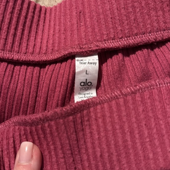 Alo Yoga Muse Limited Edition Burgundy Truffle Sweatpants Size Large - Picture 2 of 9